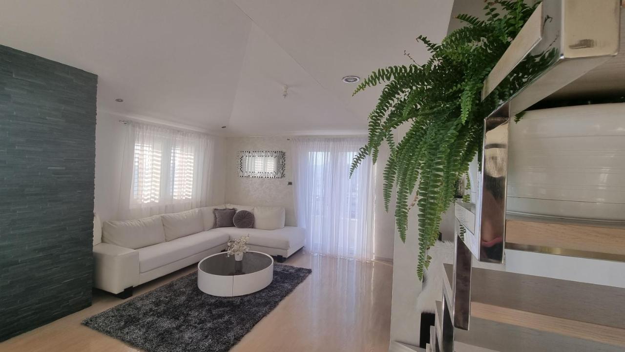 Dream Apartment โปดสตรานา ภายนอก รูปภาพ